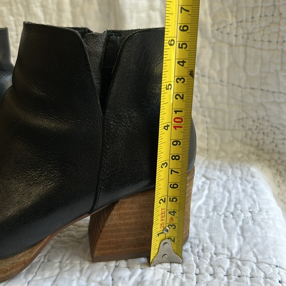 Kork-Ease Leather Ankle Boots - Picture 11 of 12